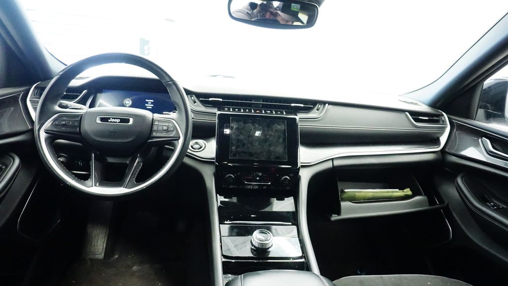 Thumbnail: 2022 Jeep Grand Cherokee L - 2