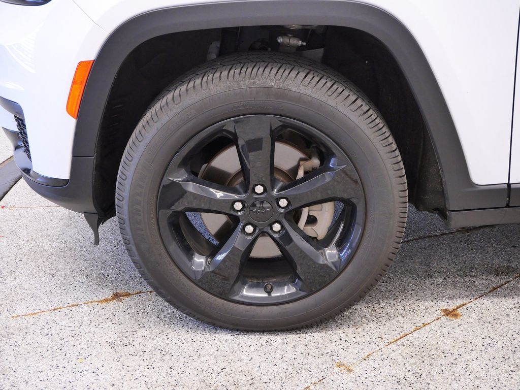 Thumbnail: 2022 Jeep Grand Cherokee L - 8