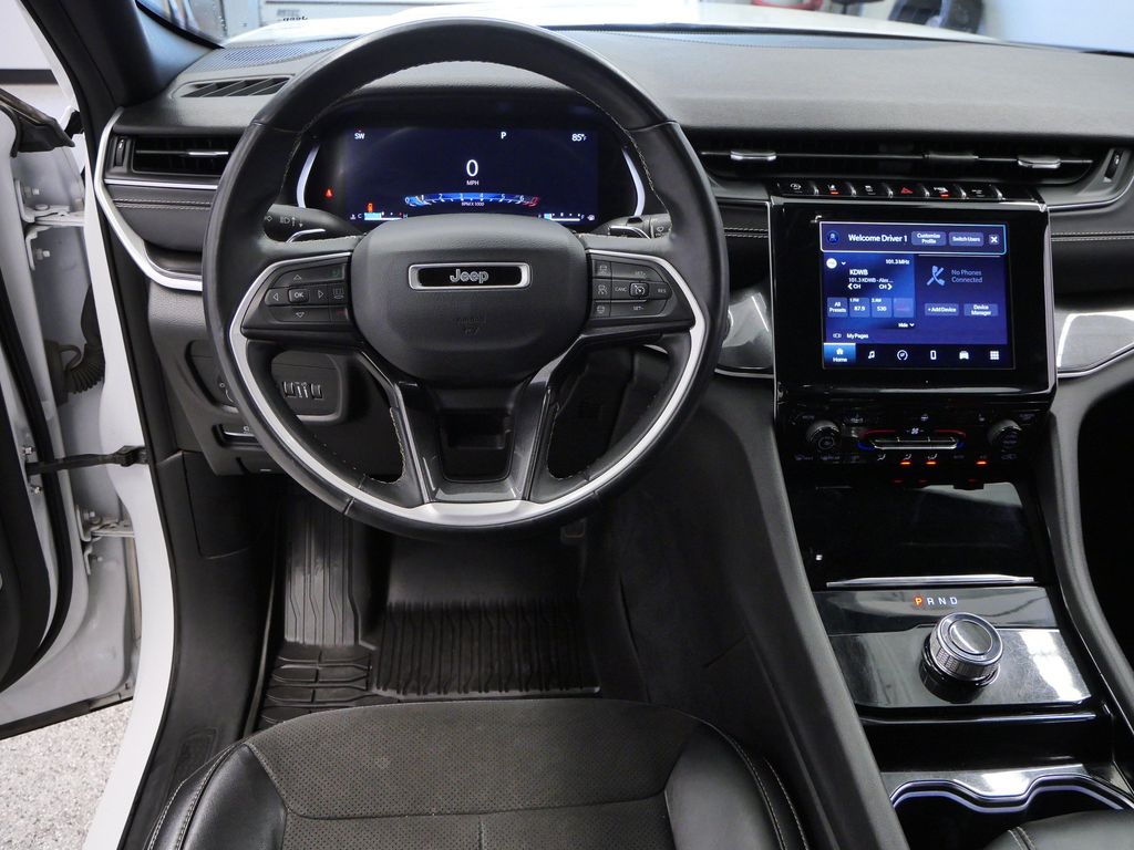 Thumbnail: 2022 Jeep Grand Cherokee L - 9