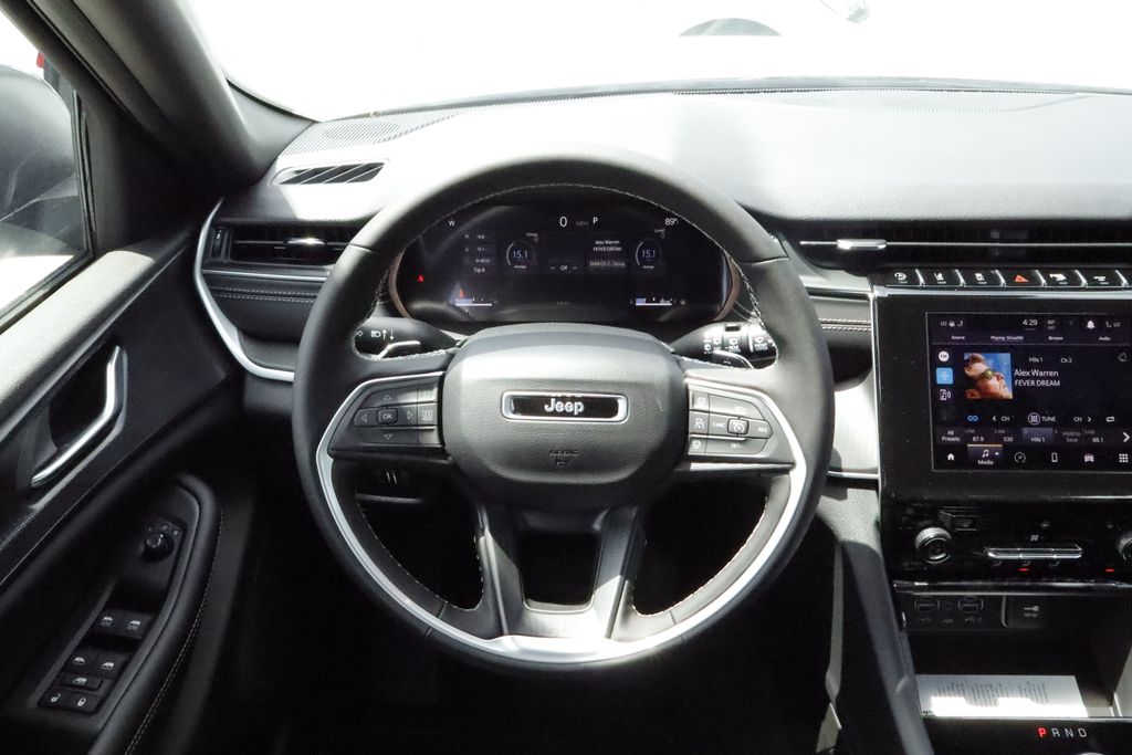Thumbnail: 2026 Jeep Grand Cherokee L - 7