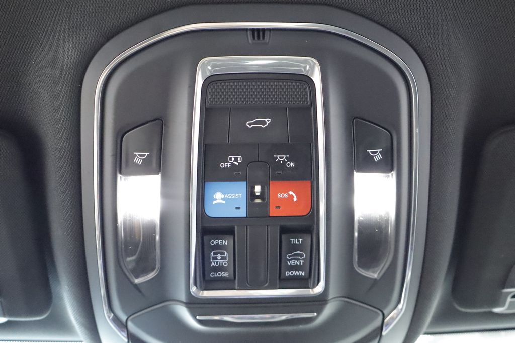 Thumbnail: 2023 Jeep Grand Cherokee L - 27