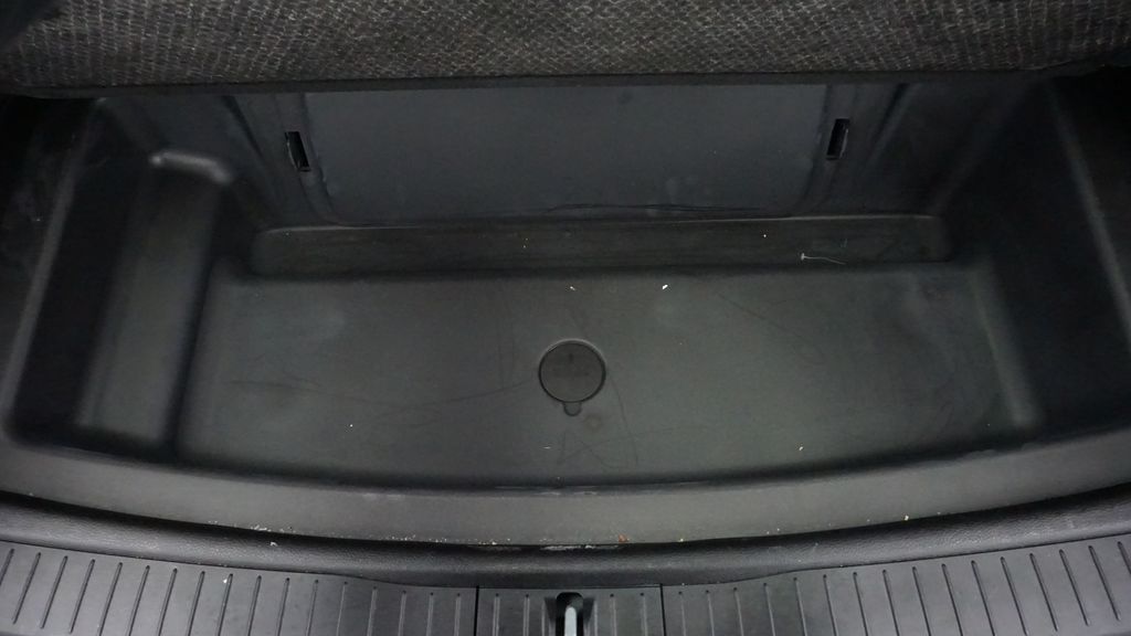 Thumbnail: 2023 Jeep Grand Cherokee L - 24