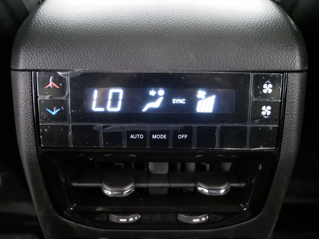 Thumbnail: 2026 Jeep Grand Cherokee L - 19