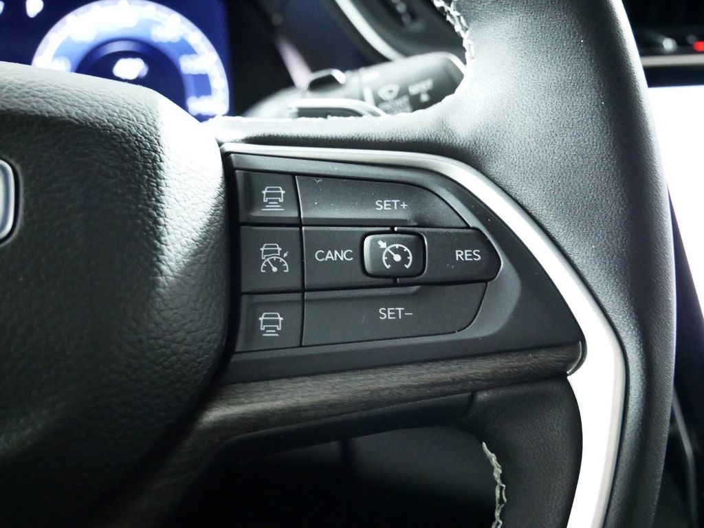 Thumbnail: 2025 Jeep Grand Cherokee L - 40