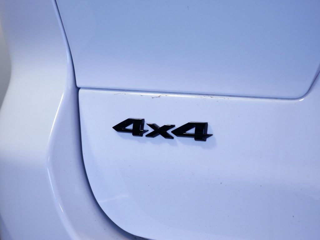 Thumbnail: 2025 Jeep Grand Cherokee L - 21