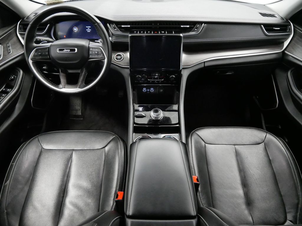 2022 Jeep Grand Cherokee L Limited Edition 12