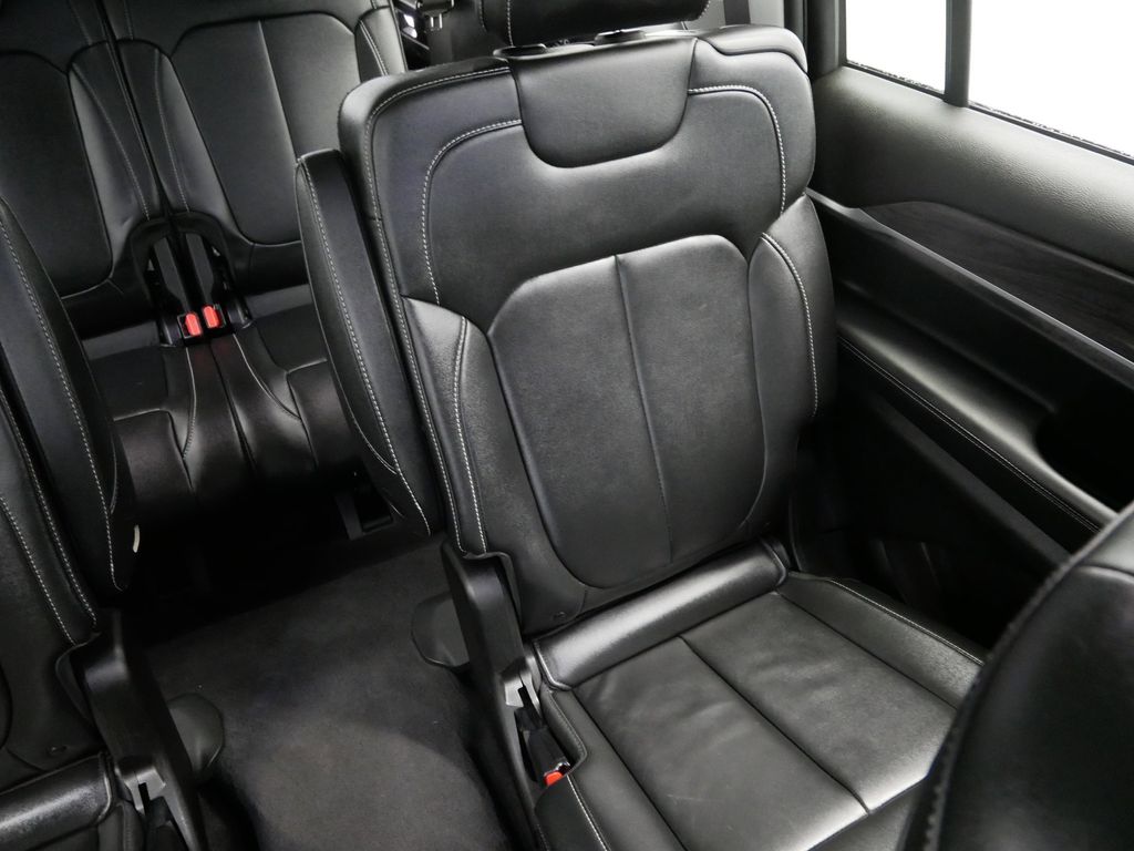 2022 Jeep Grand Cherokee L Limited Edition 22