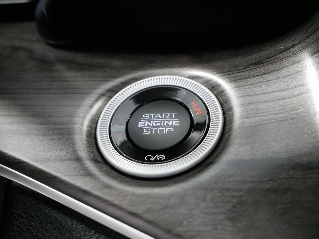 2022 Jeep Grand Cherokee L Limited Edition 39