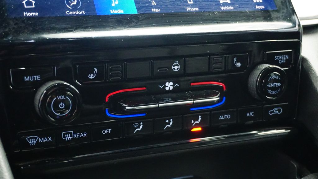 Thumbnail: 2023 Jeep Grand Cherokee L - 33