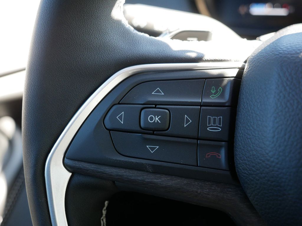 Thumbnail: 2025 Jeep Grand Cherokee L - 39