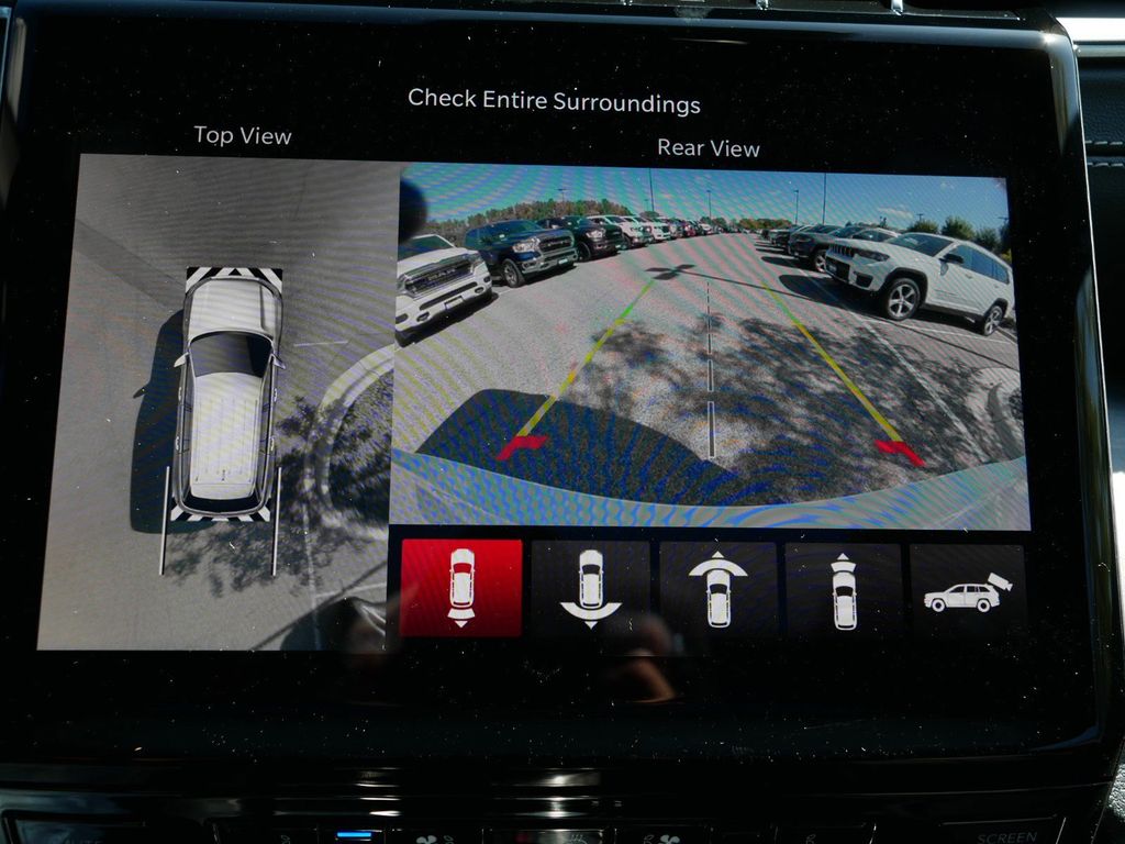 Thumbnail: 2025 Jeep Grand Cherokee L - 9