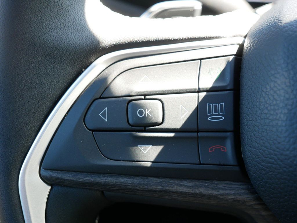 Thumbnail: 2025 Jeep Grand Cherokee L - 40