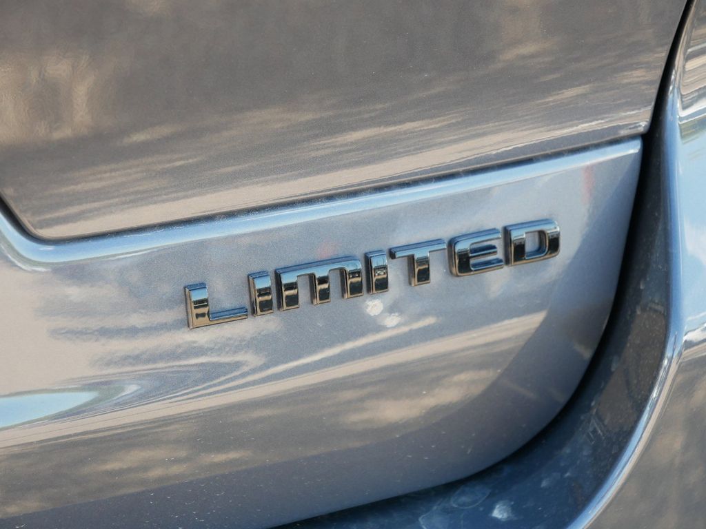 Thumbnail: 2025 Jeep Grand Cherokee L - 21