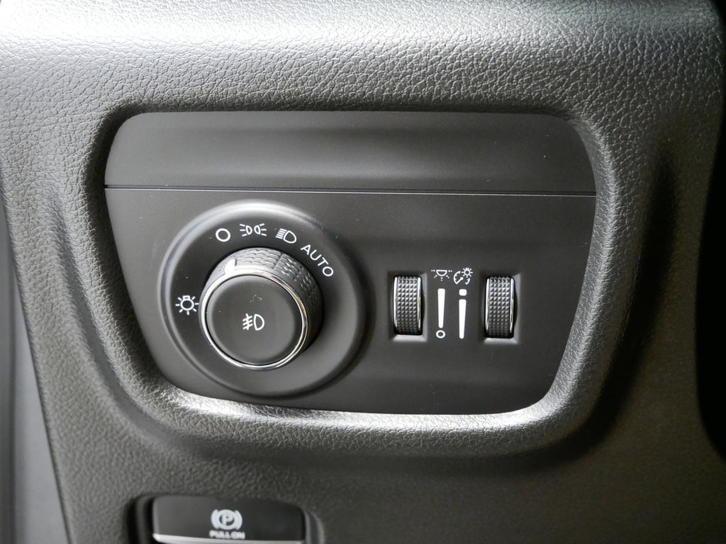 2021 Jeep Grand Cherokee L Limited Edition 27