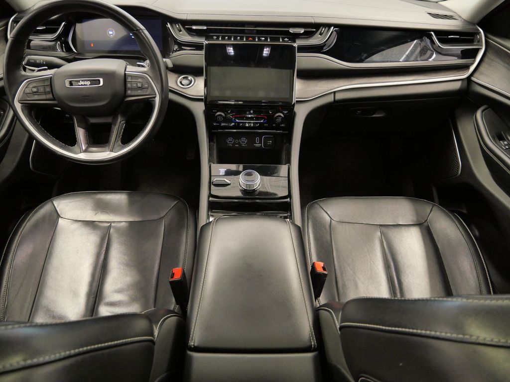 Thumbnail: 2022 Jeep Grand Cherokee L - 8