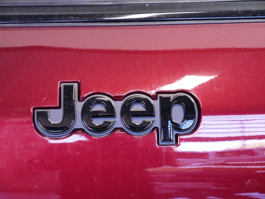 Thumbnail: 2025 Jeep Grand Cherokee L - 7