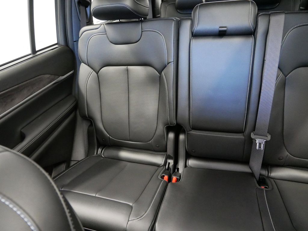 Thumbnail: 2025 Jeep Grand Cherokee L - 34