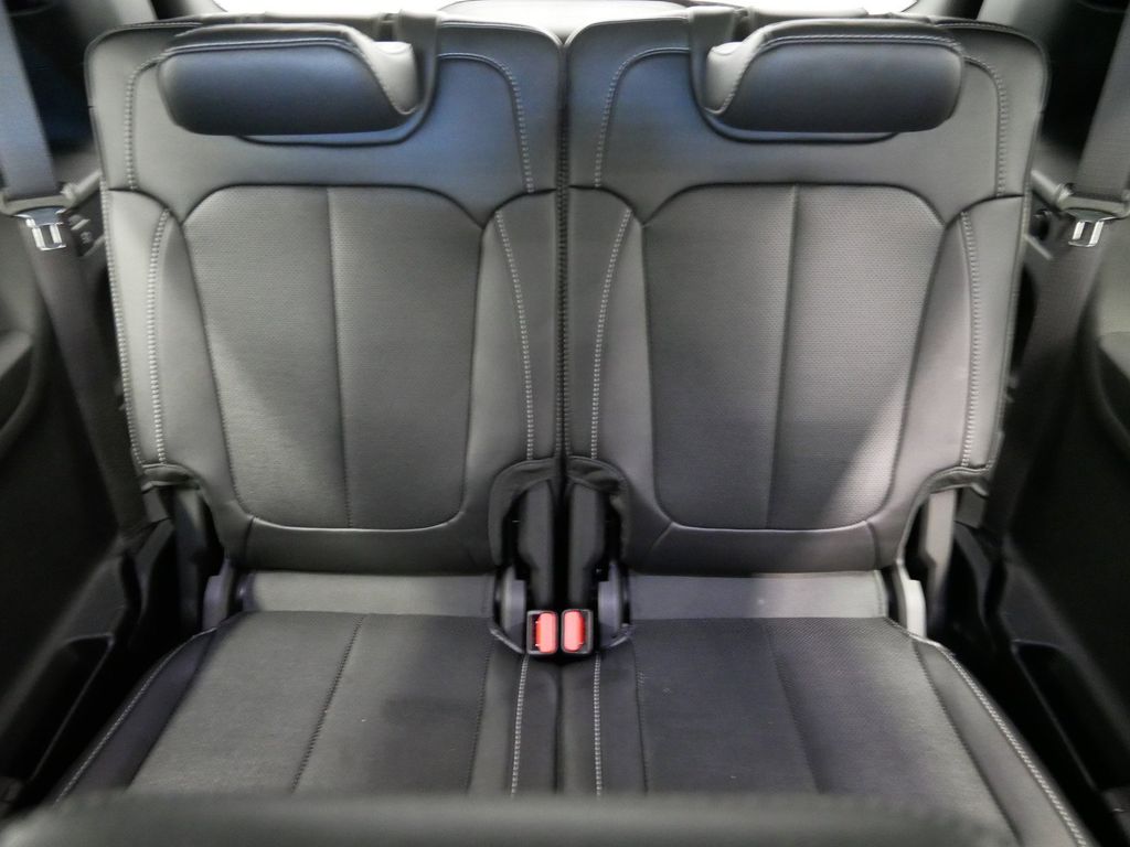 Thumbnail: 2025 Jeep Grand Cherokee L - 29