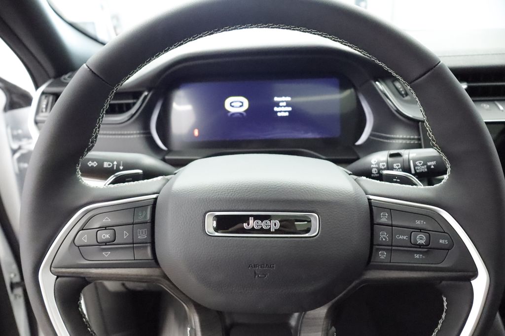Thumbnail: 2026 Jeep Grand Cherokee L - 19