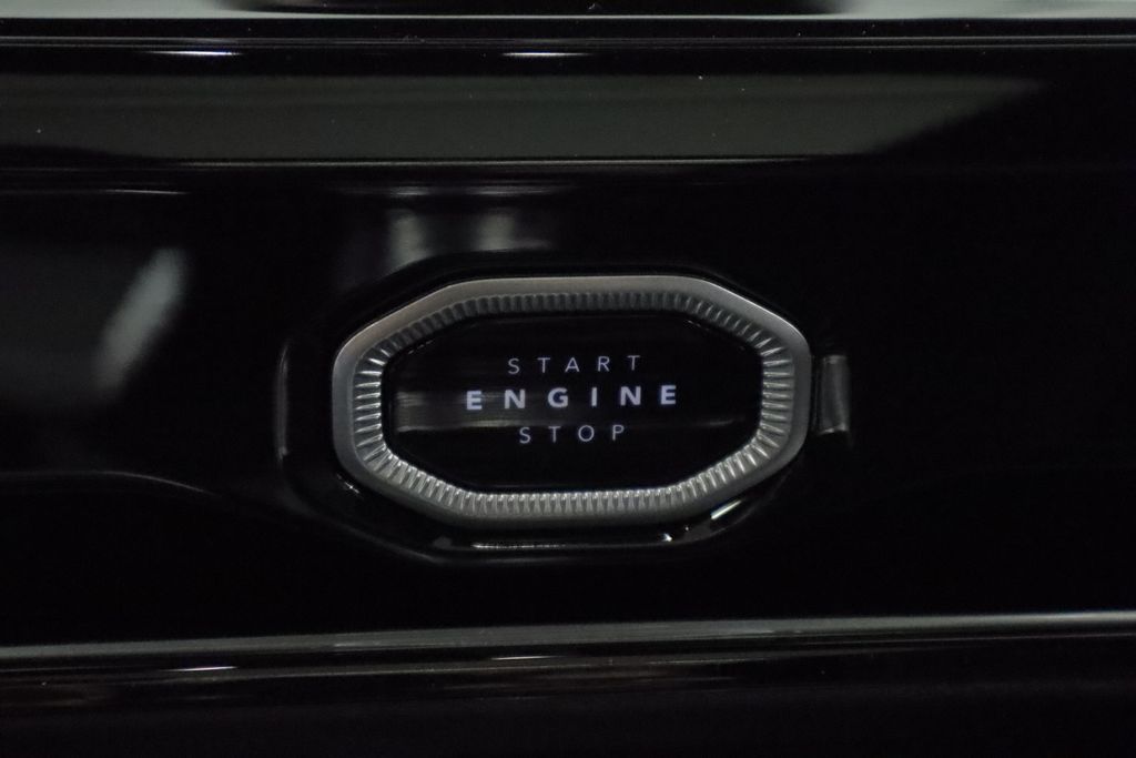 Thumbnail: 2026 Jeep Grand Cherokee L - 21