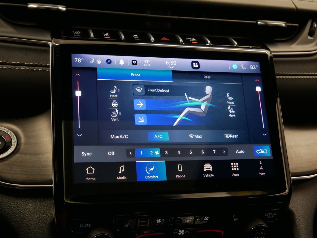 Thumbnail: 2024 Jeep Grand Cherokee L - 39