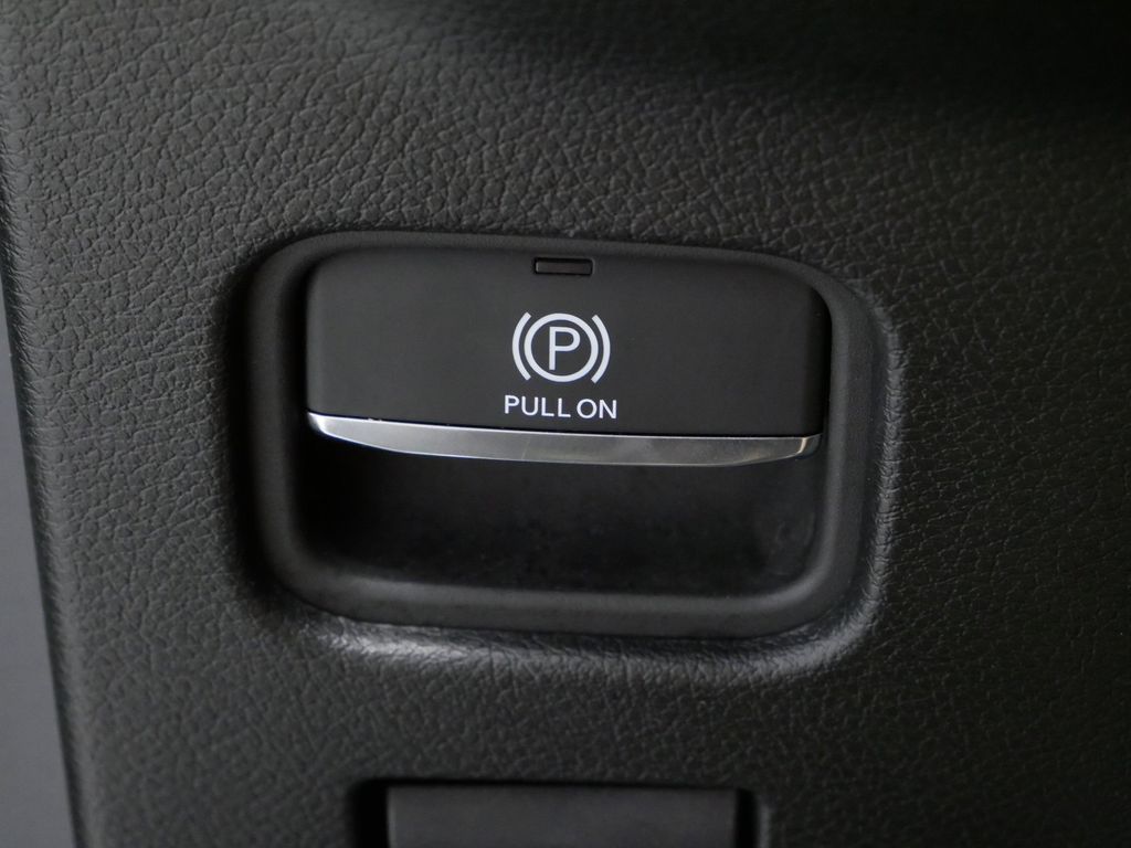 Thumbnail: 2024 Jeep Grand Cherokee L - 32