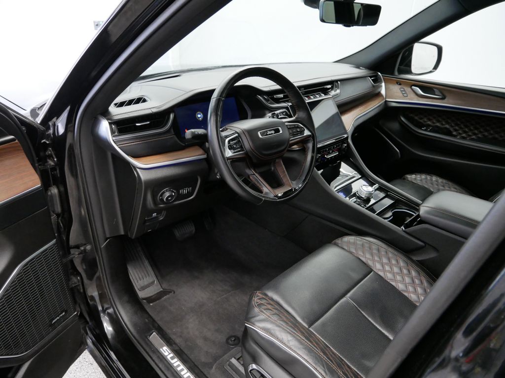 Thumbnail: 2022 Jeep Grand Cherokee L - 2