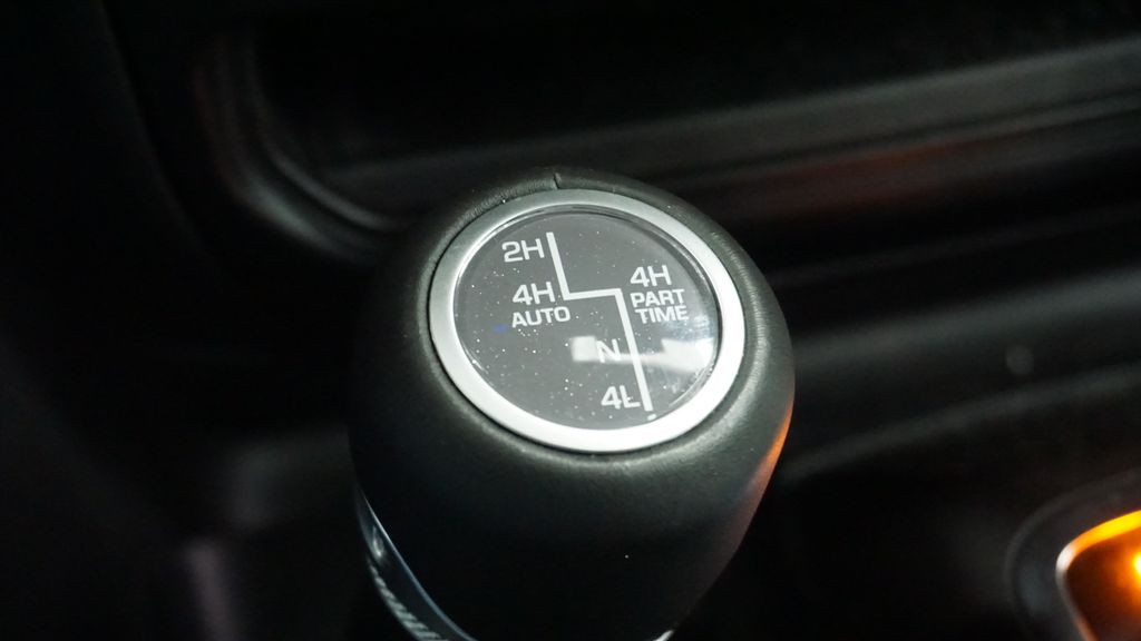 Thumbnail: 2024 Jeep Wrangler - 47