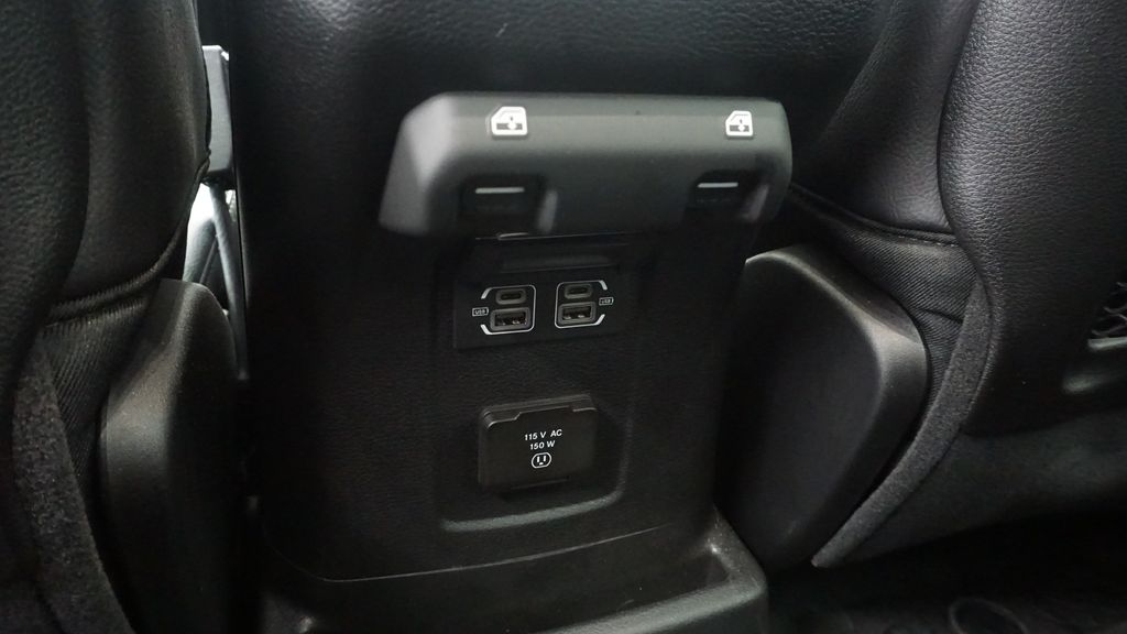 Thumbnail: 2024 Jeep Wrangler - 35