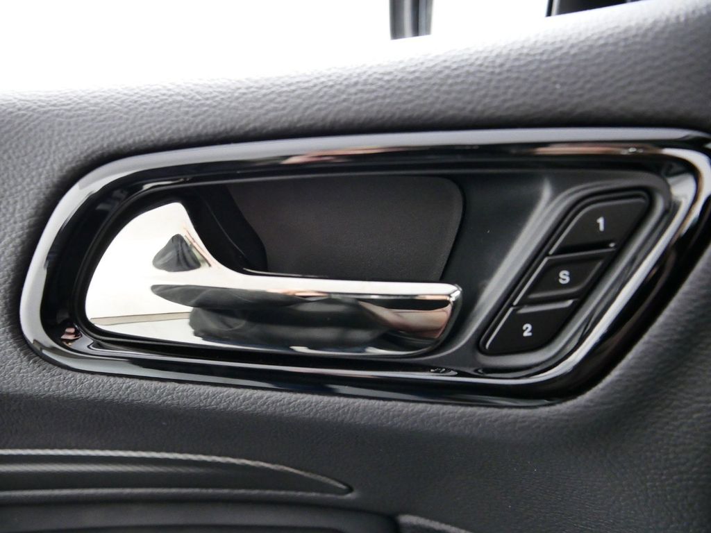 2025 Dodge Durango R/T 38
