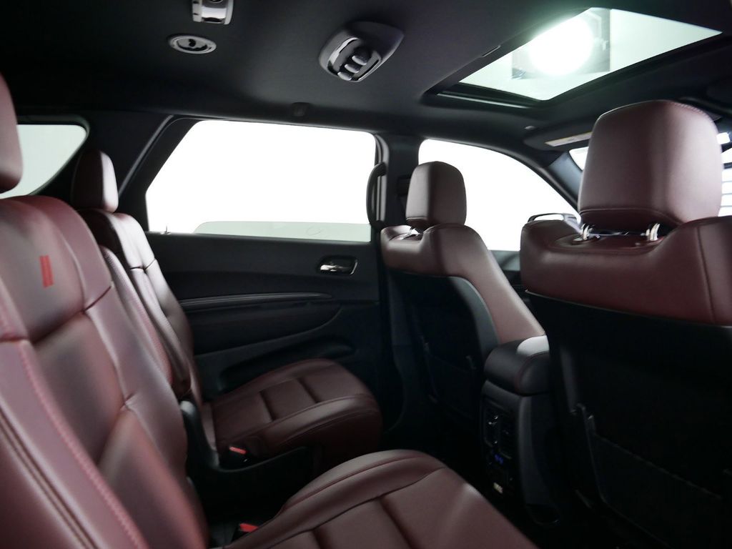 2025 Dodge Durango R/T 10