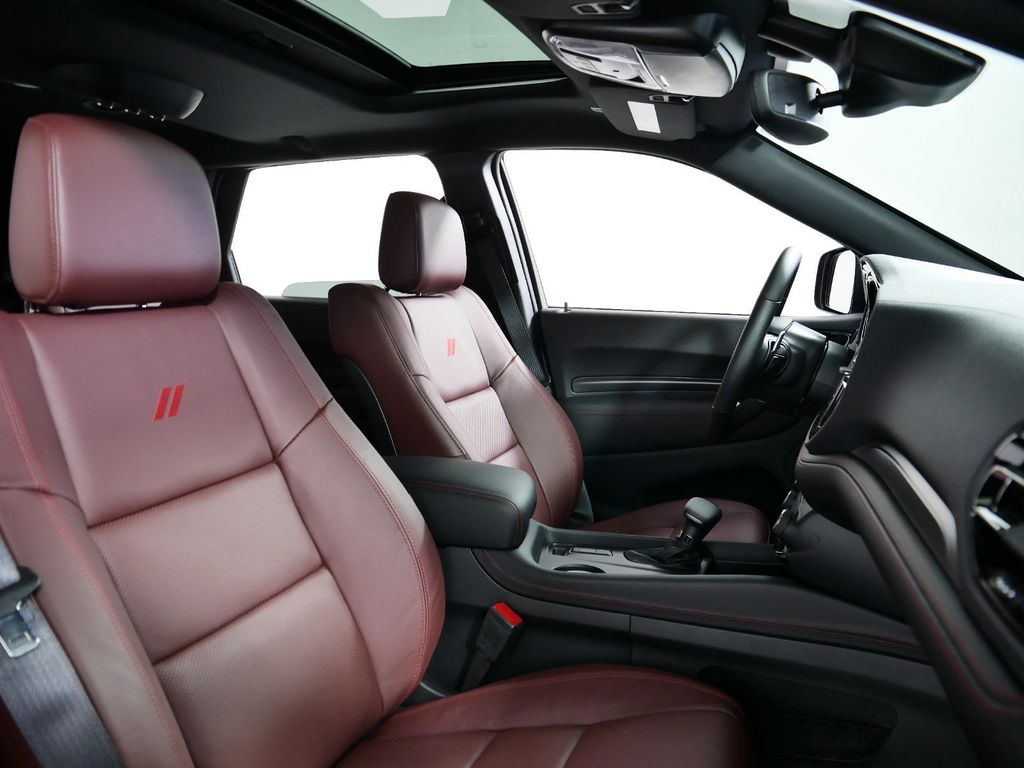 2025 Dodge Durango R/T 9
