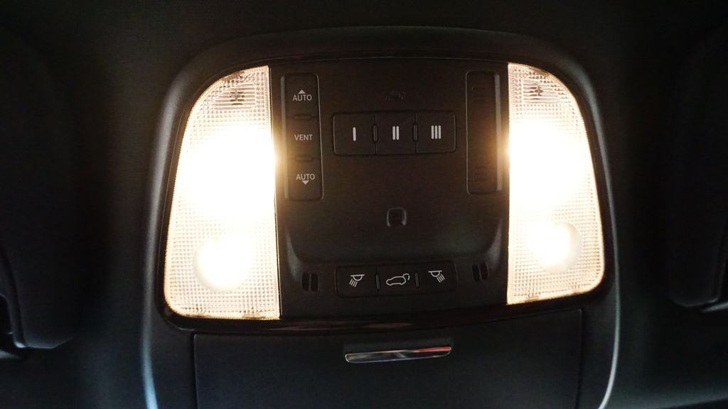 Thumbnail: 2022 Dodge Durango - 17