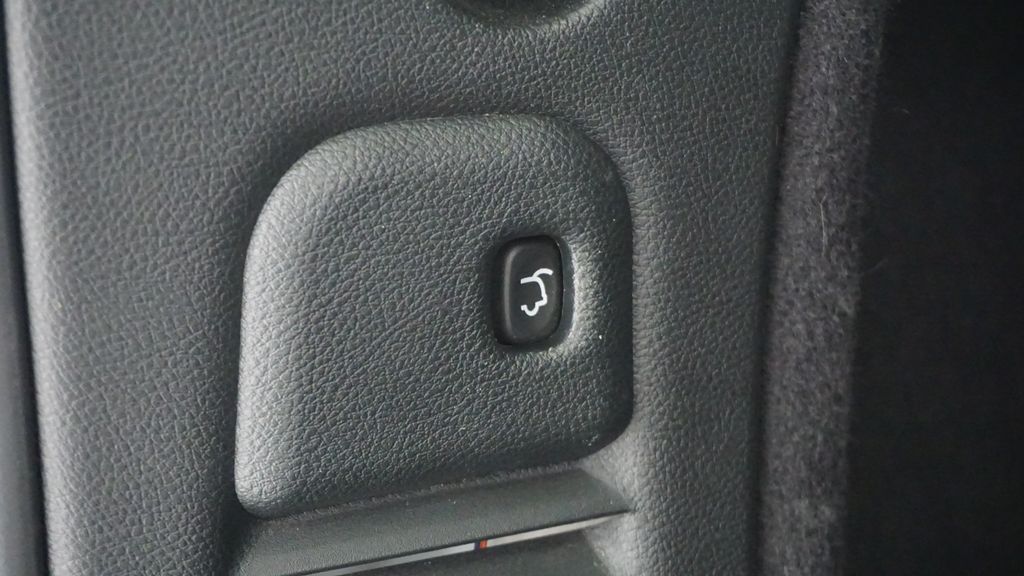 Thumbnail: 2022 Dodge Durango - 27