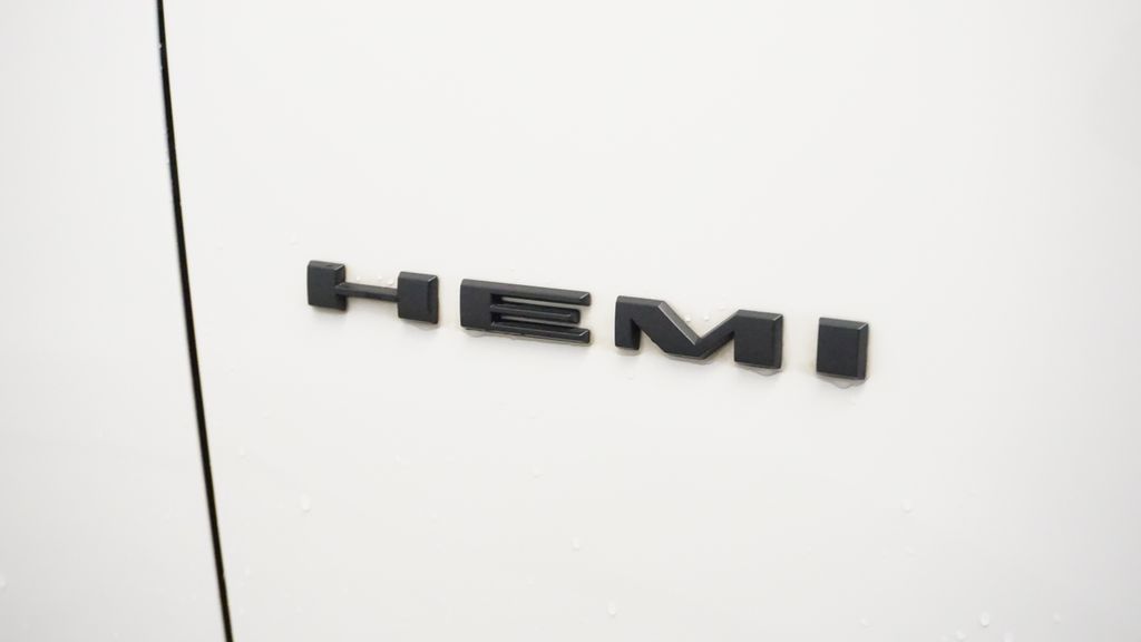 Thumbnail: 2022 Dodge Durango - 22