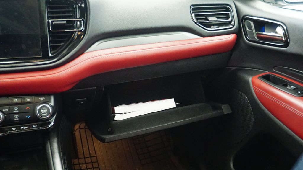 Thumbnail: 2022 Dodge Durango - 30