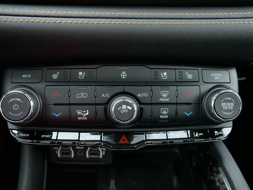 2025 Dodge Durango R/T 45