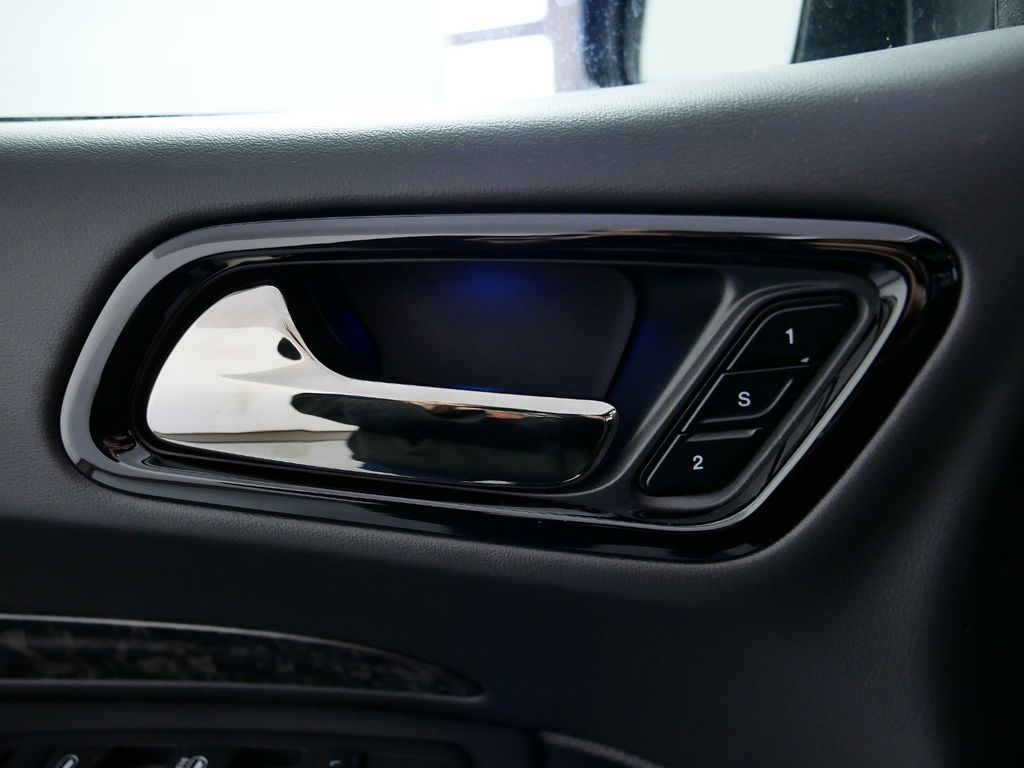 2025 Dodge Durango R/T 37