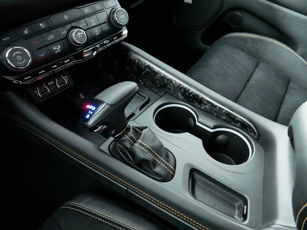 2025 Dodge Durango R/T 13