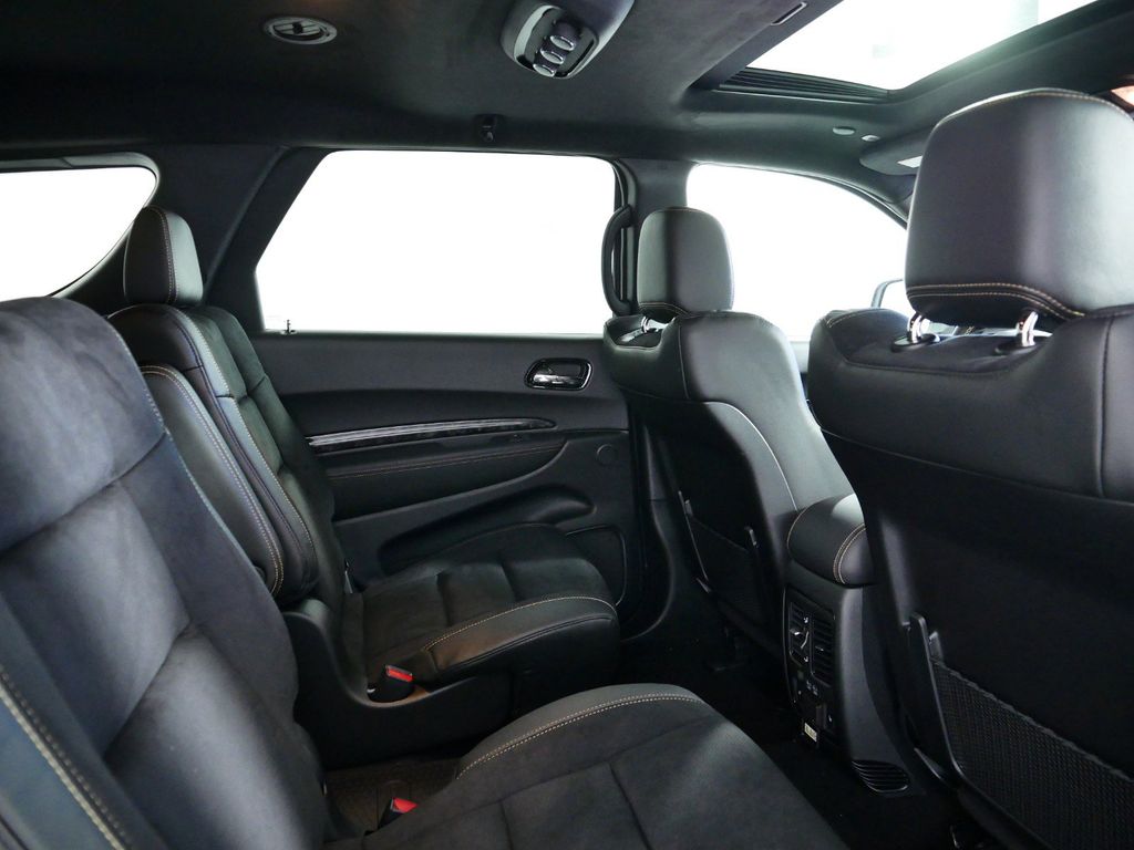 2025 Dodge Durango R/T 11