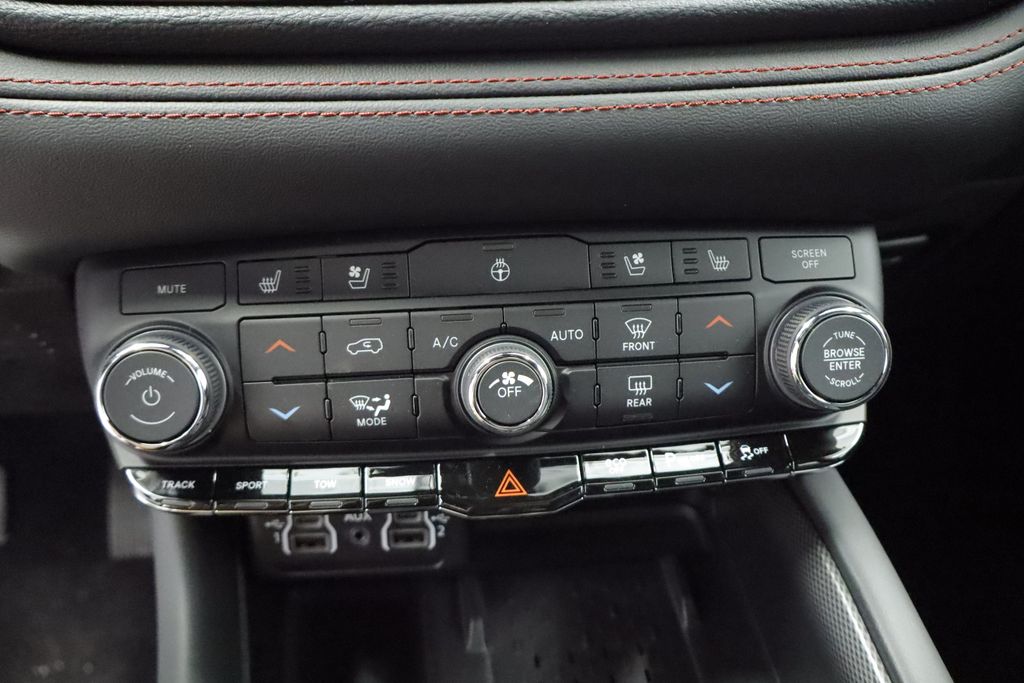 Thumbnail: 2026 Dodge Durango - 33