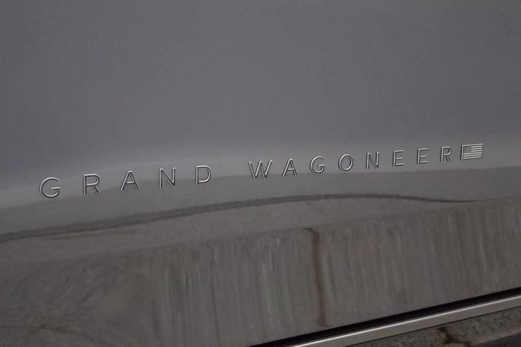 Thumbnail: 2026 Jeep Grand Wagoneer L - 18