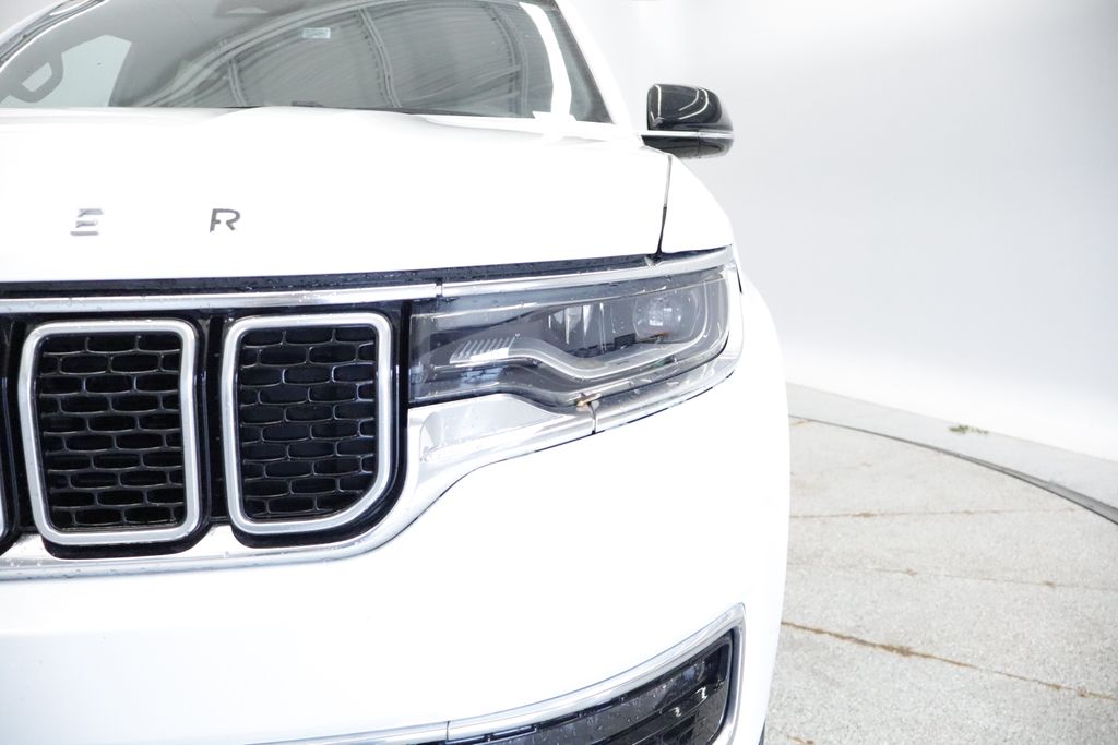 Thumbnail: 2024 Jeep Wagoneer - 20