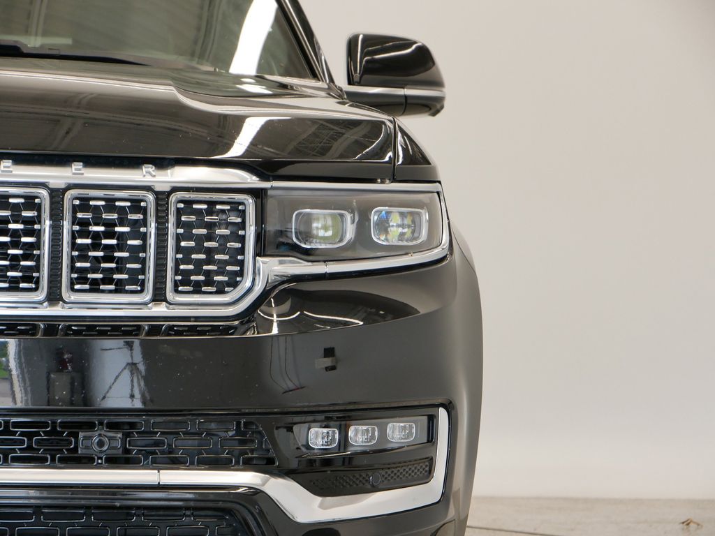 Thumbnail: 2023 Jeep Grand Wagoneer - 46