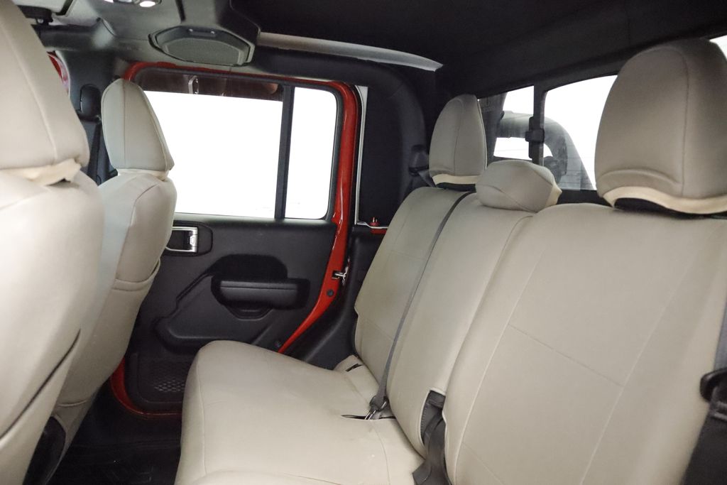 Thumbnail: 2021 Jeep Gladiator - 20