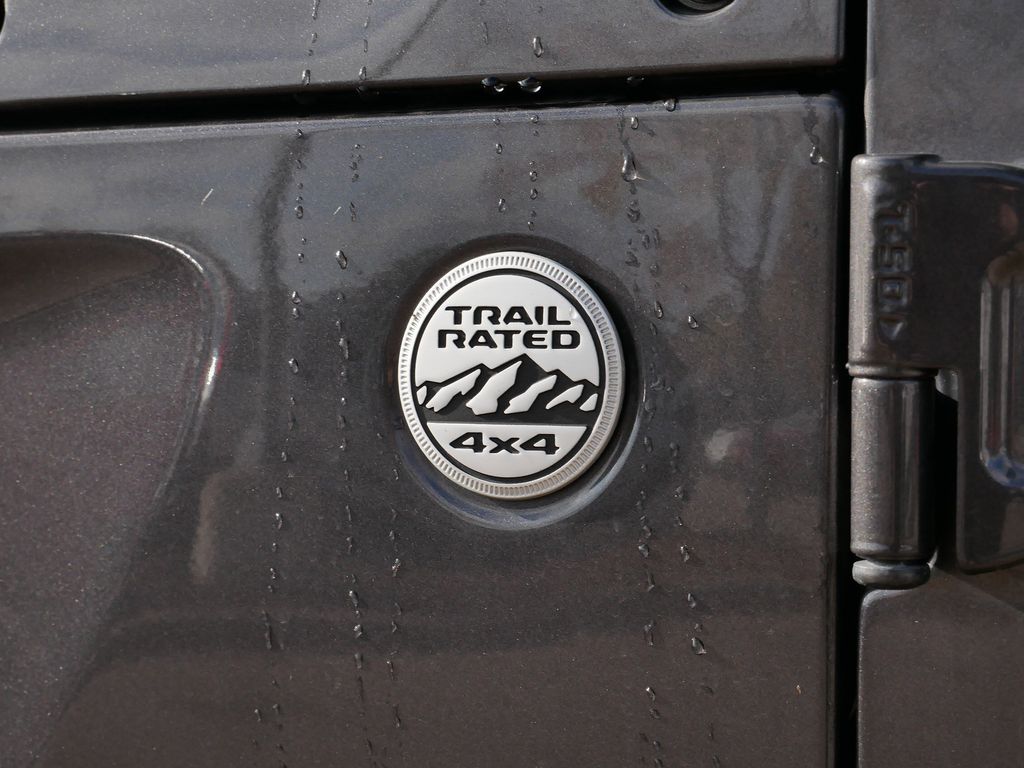 Thumbnail: 2020 Jeep Gladiator - 26