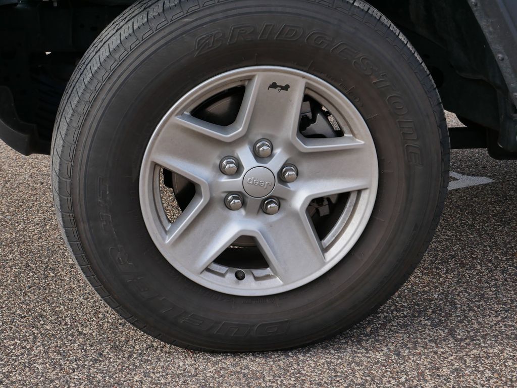 Thumbnail: 2020 Jeep Gladiator - 8