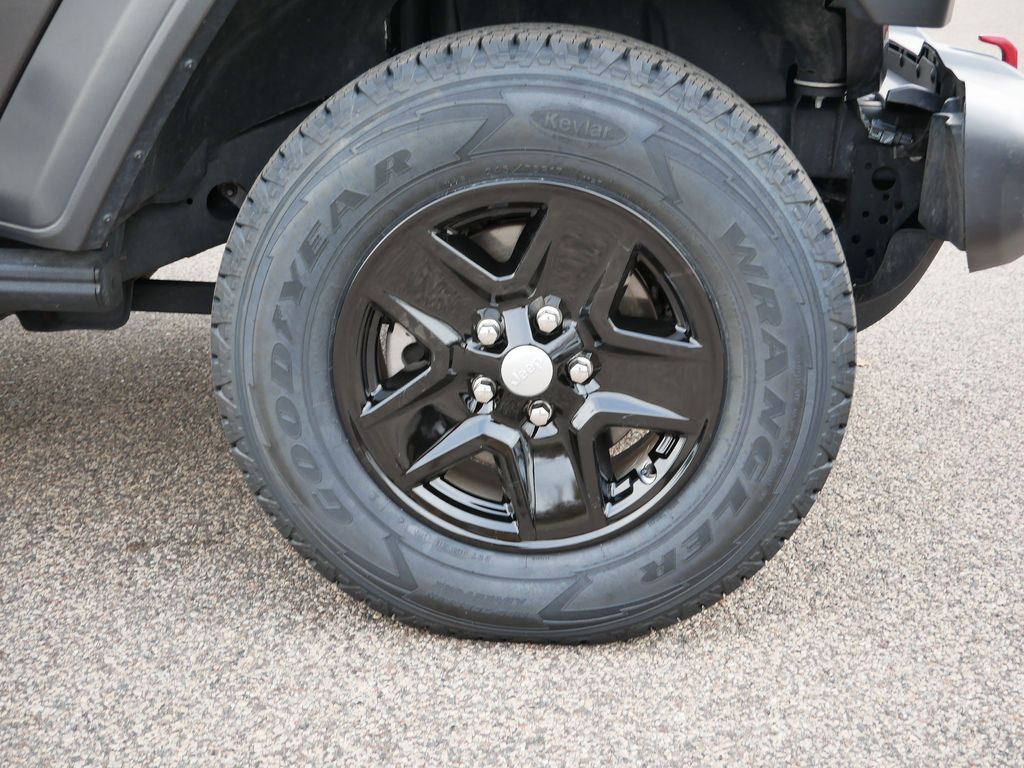 Thumbnail: 2020 Jeep Gladiator - 7