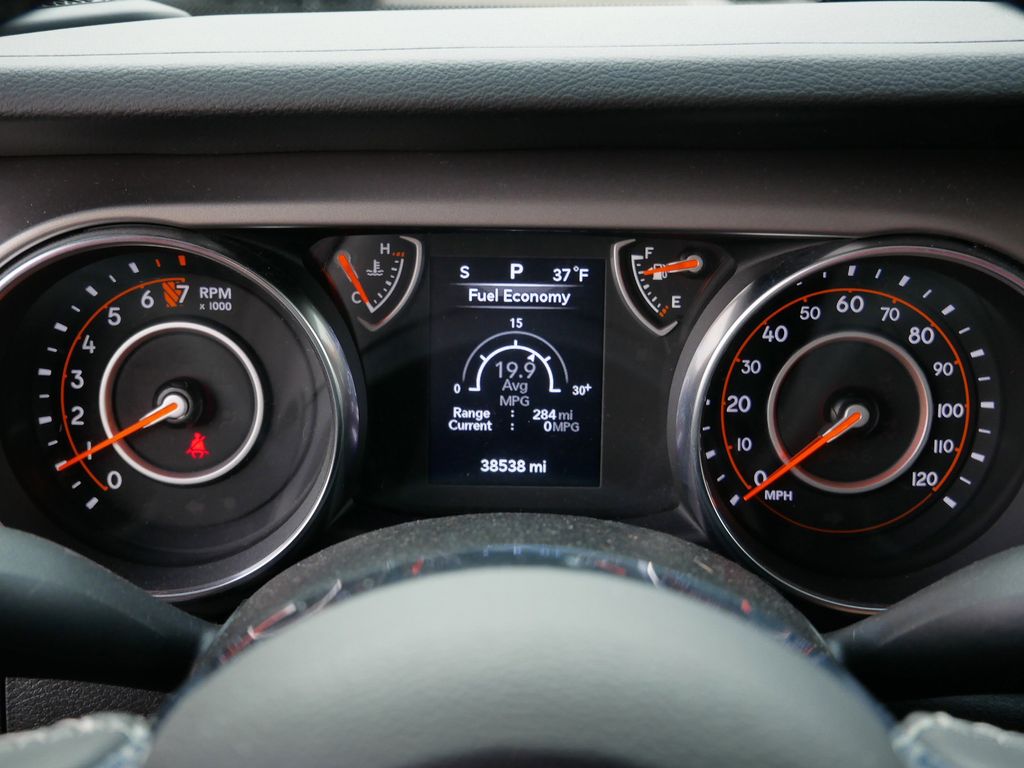 Thumbnail: 2020 Jeep Gladiator - 16