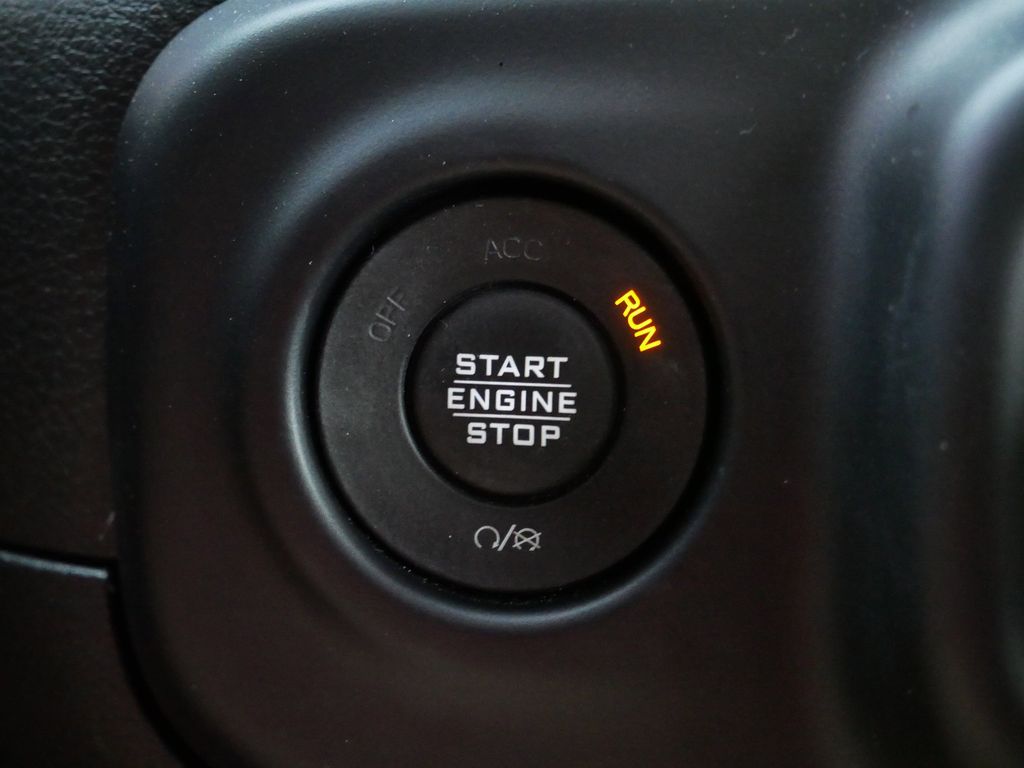 Thumbnail: 2020 Jeep Gladiator - 36